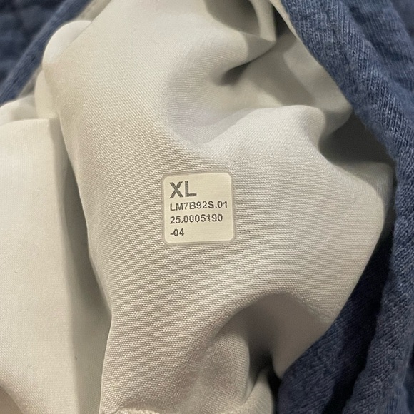 Lululemon At Ease Shorts - Picture 6 of 6